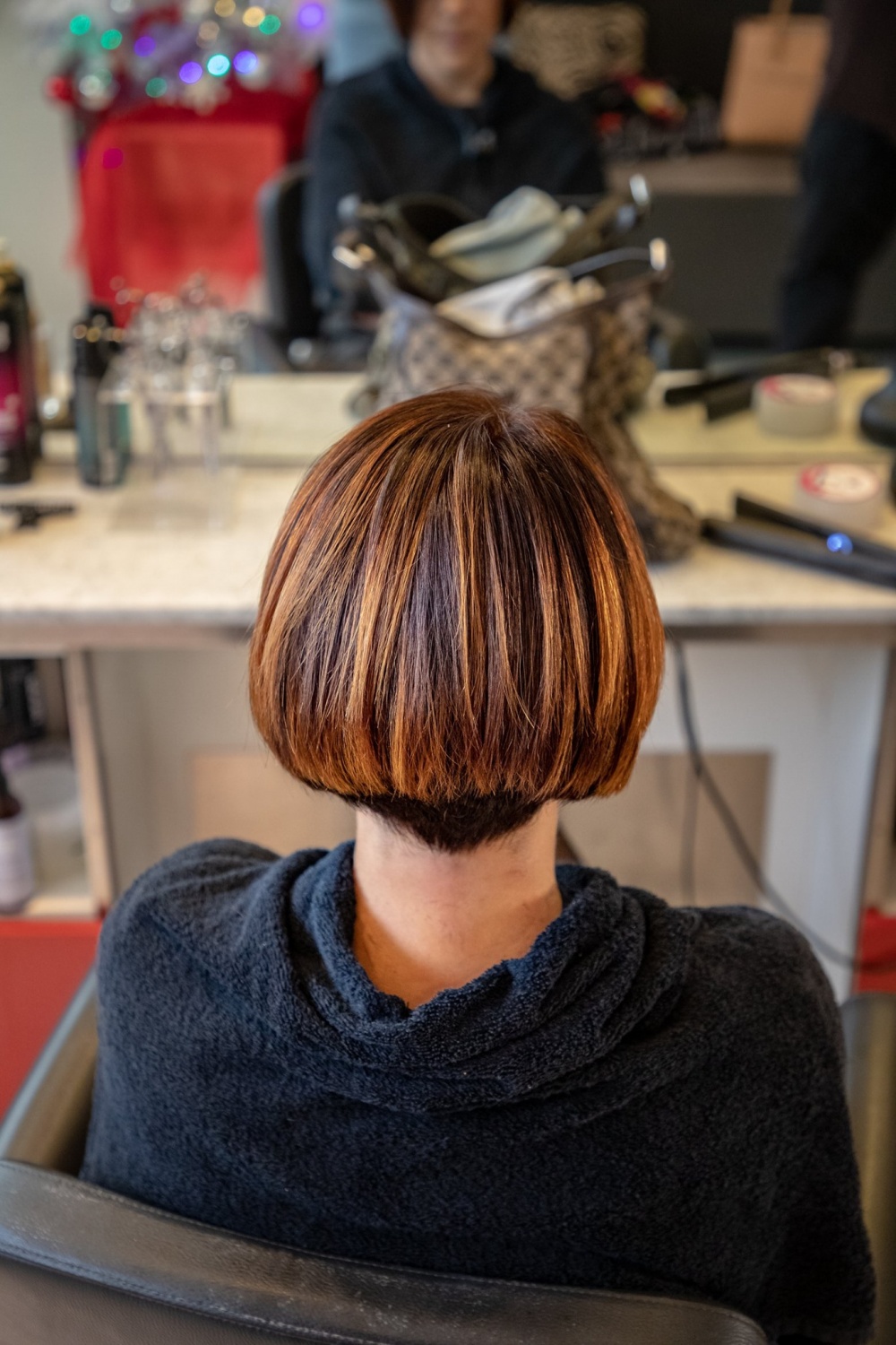 capelli tagliati e colorati da paralleli cdrtaldo